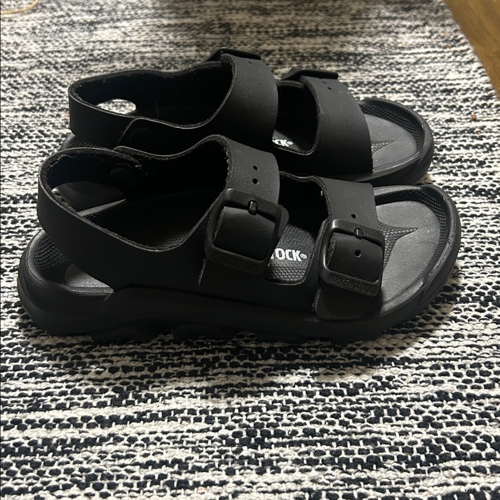 Birkenstock Mogami Kids all black size 30/12-12.5, like new condition - Picture 4 of 11